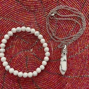 Howlite necklace and bracelet set